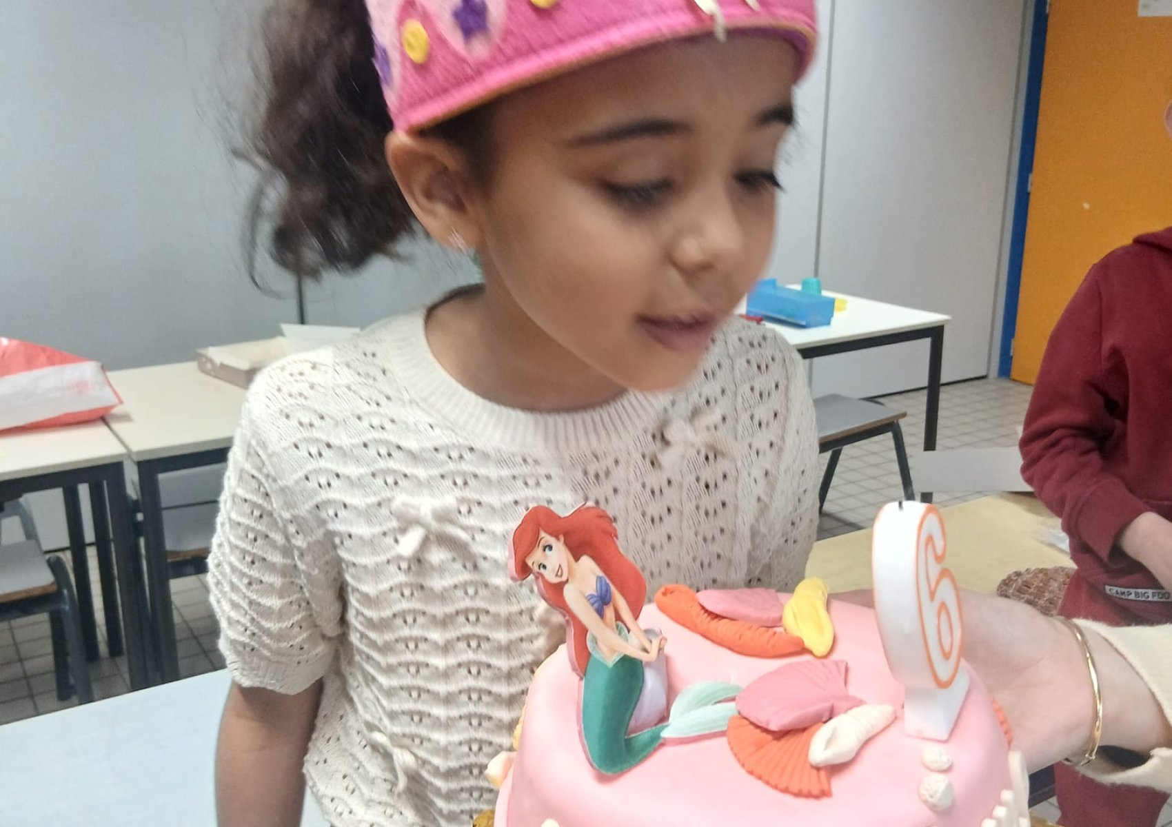 6